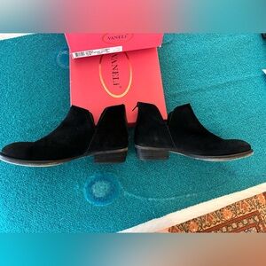 Van Eli black suede ankle boots